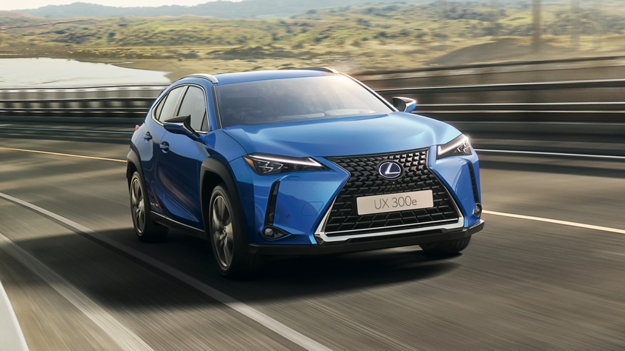 lexus-ux300e-menu-3