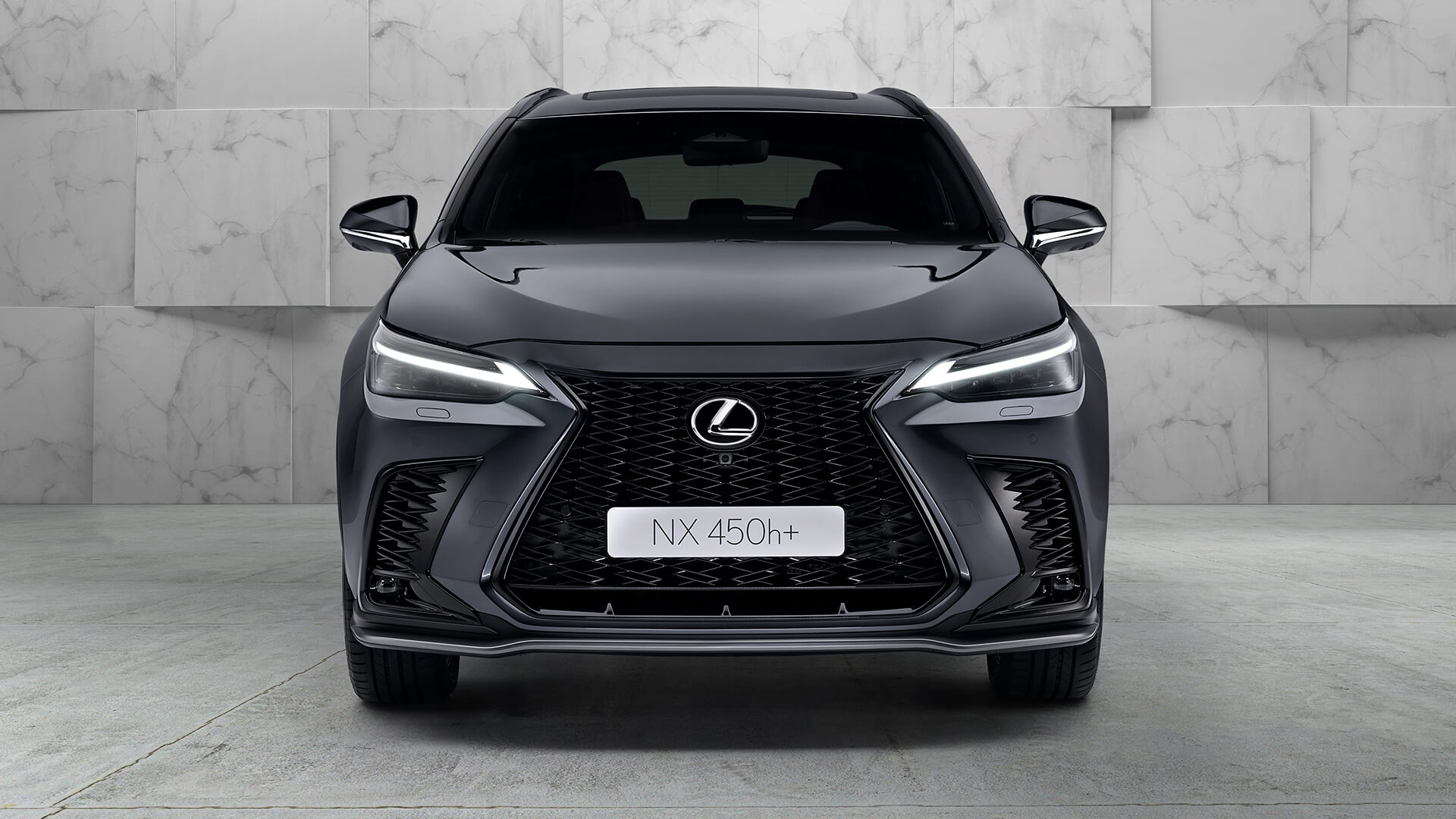 Front view of the Lexus NX 450h+